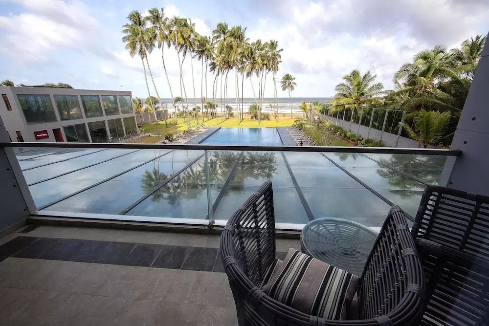 هتل کلاب واسکادووا بیچ ریزورت بنتوتا